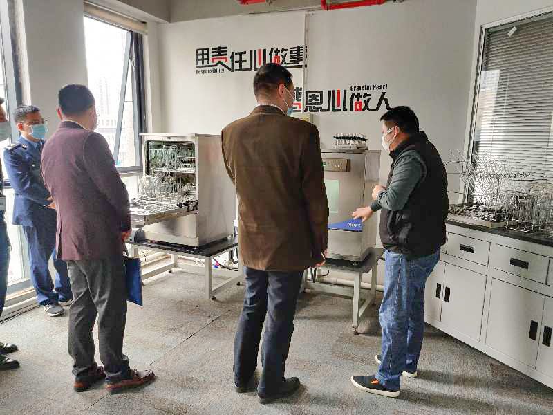 杭州市市場監督管理局劉峰局長一行走訪我公司關心復工復產情況